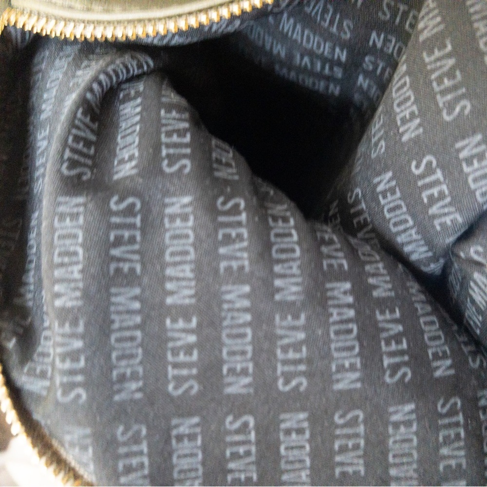 Steve Madden Adjustable Crossbody Bag - Picture 8 of 9